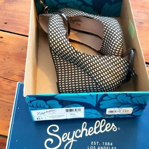 Seychelles dynamite fishnet wedges
